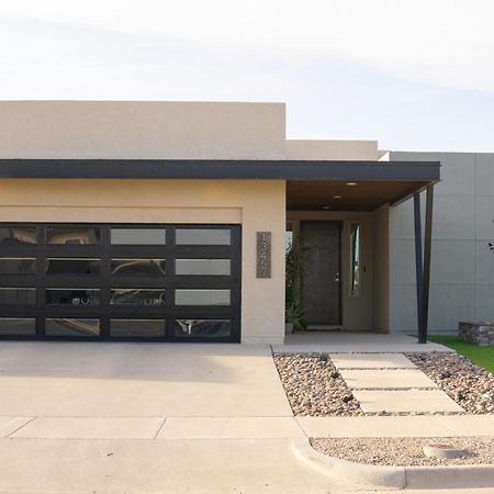 Modern Retreat By Golf Course - 3 Bedrooms And Office Space Horizon City Экстерьер фото